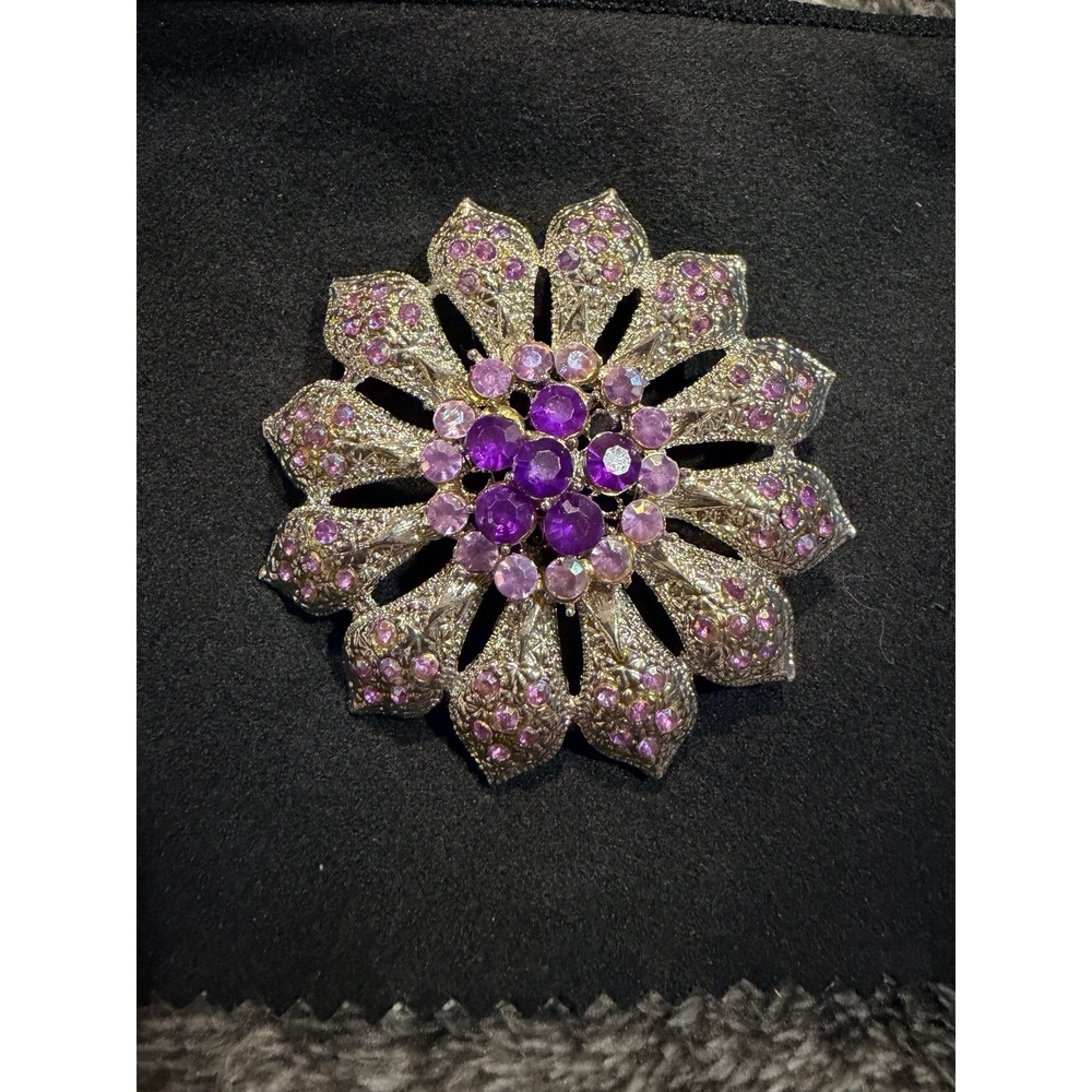 Vintage Filigree Jeweled Flower Silver Purple Broach Estate Old Money Costume